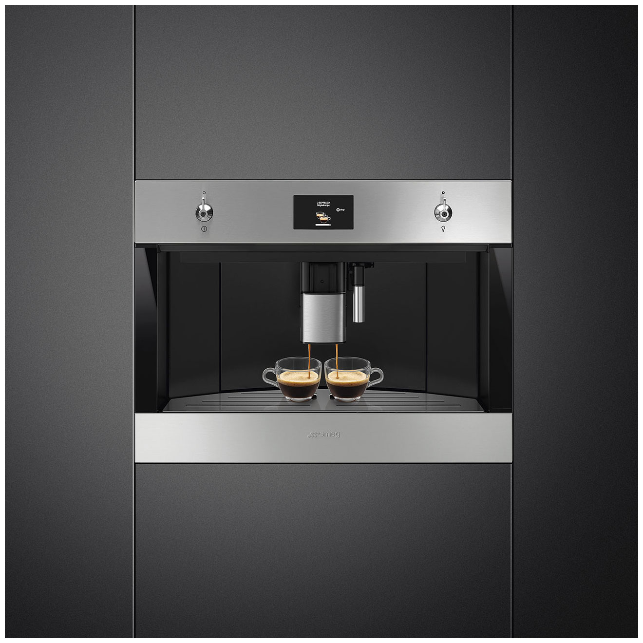 Купить Встраиваемая кофемашина Smeg CMS4303XRU — Фото 2